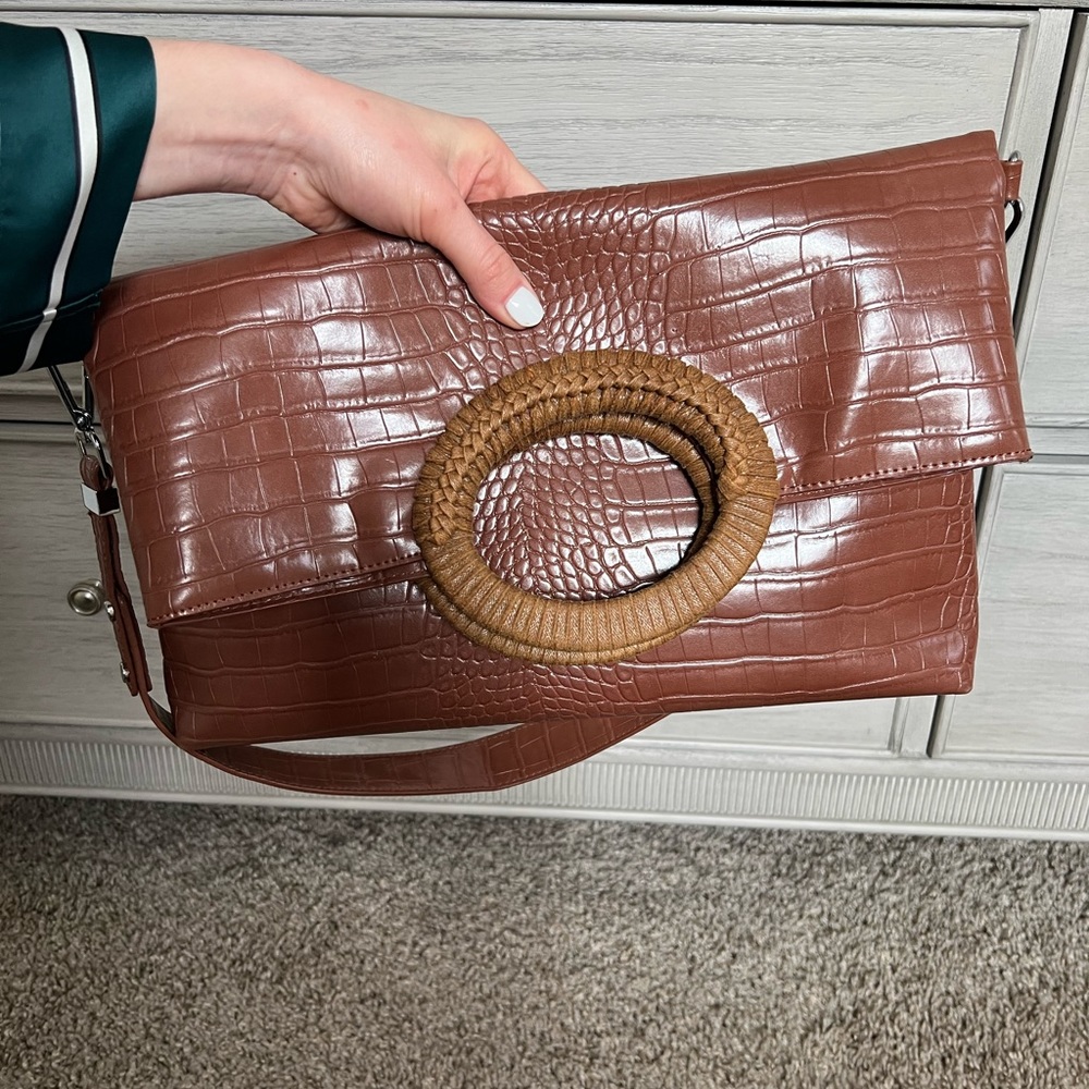 Reserved shoulder bag